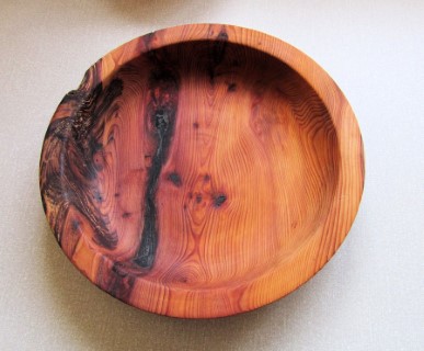 Yew bowl by Keith Leonard